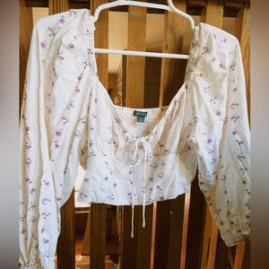 cute blouse!!💟💟